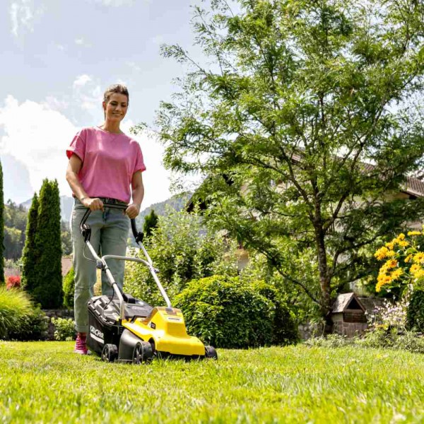 Karcher LMO 2-18 Battery Power Lawn Mower