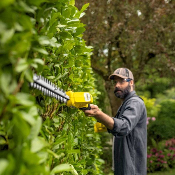 Karcher PHG 2-18 Battery Power Pole Hedge Trimmer