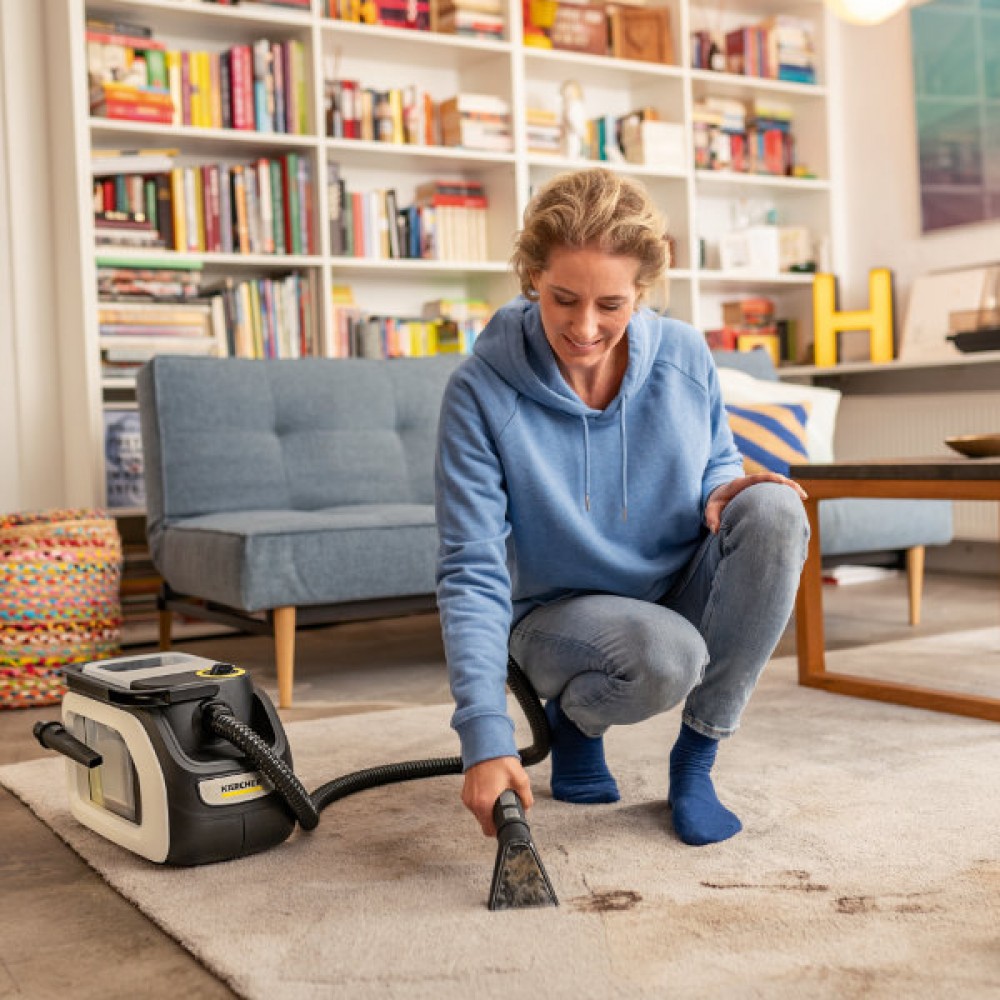 Karcher SE3-18 Battery Powered Carpet Spot Cleaner | 1.081-506.0 Karcher SE3-18 Battery Powered Carpet Spot Cleaner | 1.081-506.0