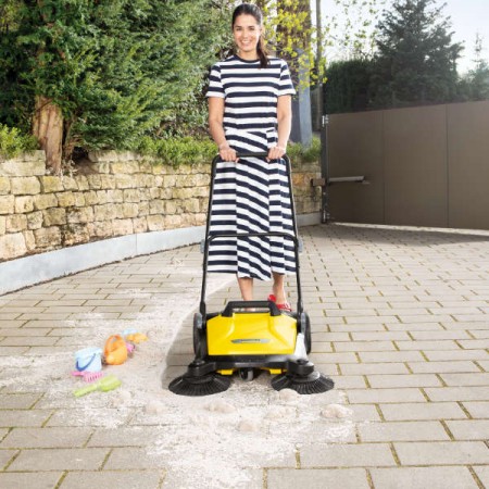 Karcher S4 Twin Push Sweeper | 1.766-362.0 Karcher S4 Twin Push Sweeper | 1.766-362.0