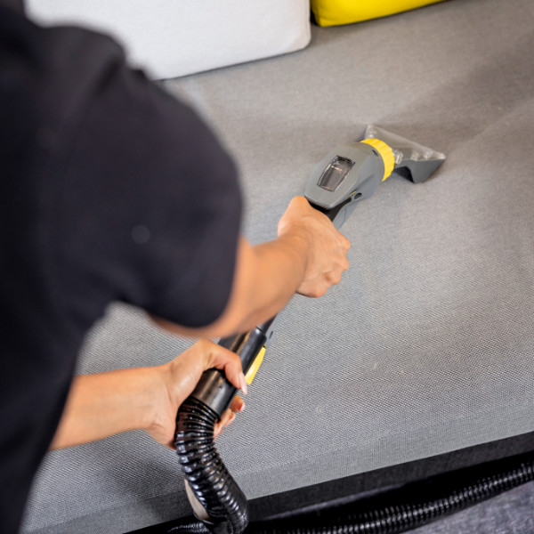 Karcher Puzzi 10/1 Carpet & Upholstery Cleaner | 1.100-132.0 Karcher Puzzi 10/1 Carpet & Upholstery Cleaner | 1.100-132.0