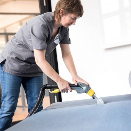 Karcher Puzzi 30/4 Carpet & Upholstery Cleaner | 1.101-123.0