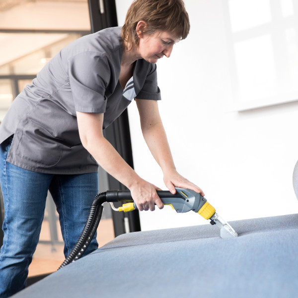 Karcher Puzzi 30/4 Carpet & Upholstery Cleaner | 1.101-123.0 Karcher Puzzi 30/4 Carpet & Upholstery Cleaner | 1.101-123.0