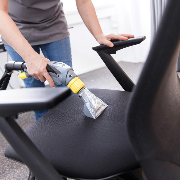 Karcher Puzzi 30/4 Carpet & Upholstery Cleaner | 1.101-123.0 Karcher Puzzi 30/4 Carpet & Upholstery Cleaner | 1.101-123.0