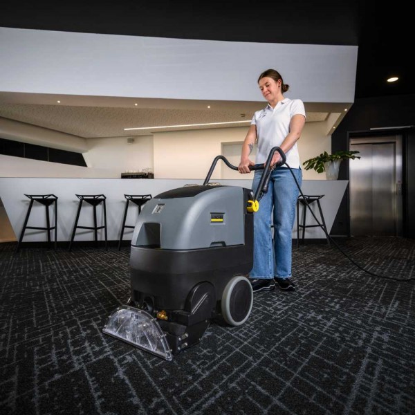 Karcher BRC 40/34 C Walk Behind Carpet Cleaner Karcher BRC 40/34 C Walk Behind Carpet Cleaner