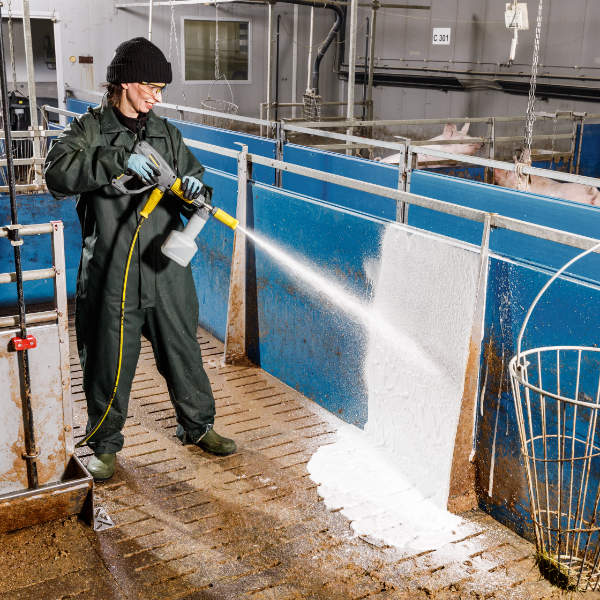 Karcher EASY!Lock TR22 Advanced 2 Bottle-Fed Foam Lance - 700-800 l/hr | 4.112-064.0 Karcher EASY!Lock TR22 Advanced 2 Bottle-Fed Foam Lance - 700-800 l/hr | 4.112-064.0