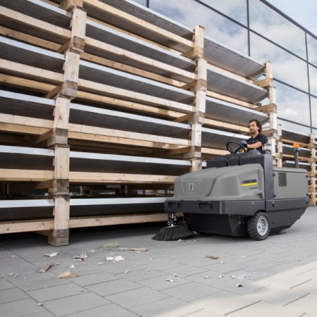 Karcher KM 120/250 R LPG Classic Industrial Sweeper | 1.186-001.0