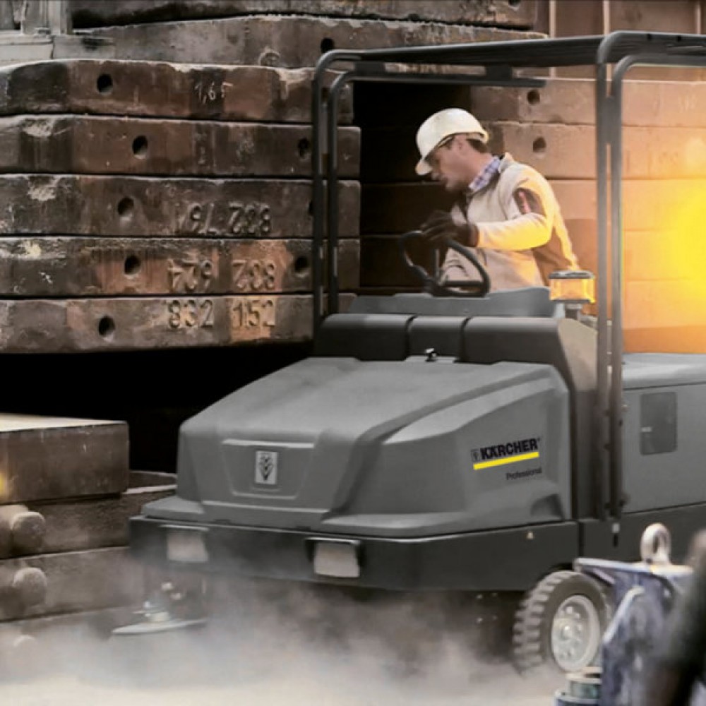 Karcher KM 130/300 R D Classic Industrial Sweeper | 1.186-139.0