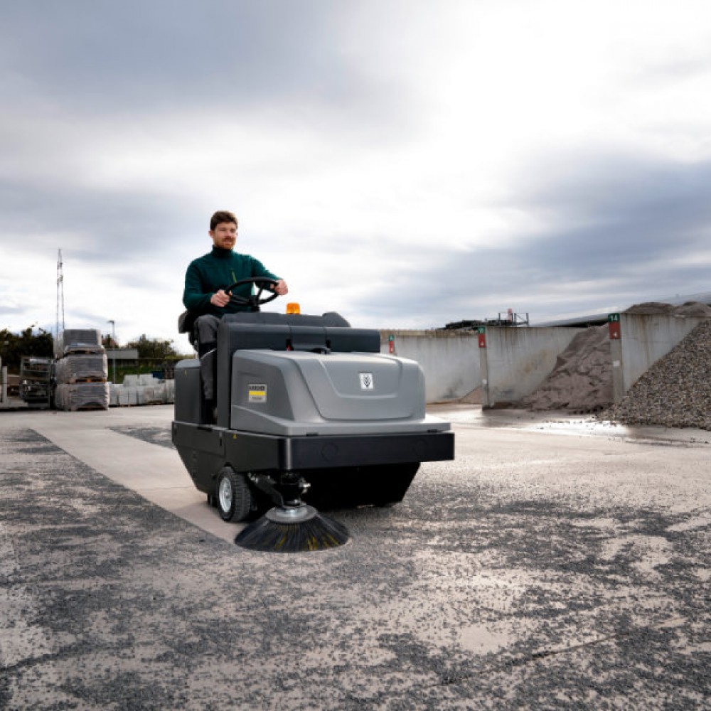 Karcher KM 105/180 R Bp Industrial Sweeper | 1.186-051.0