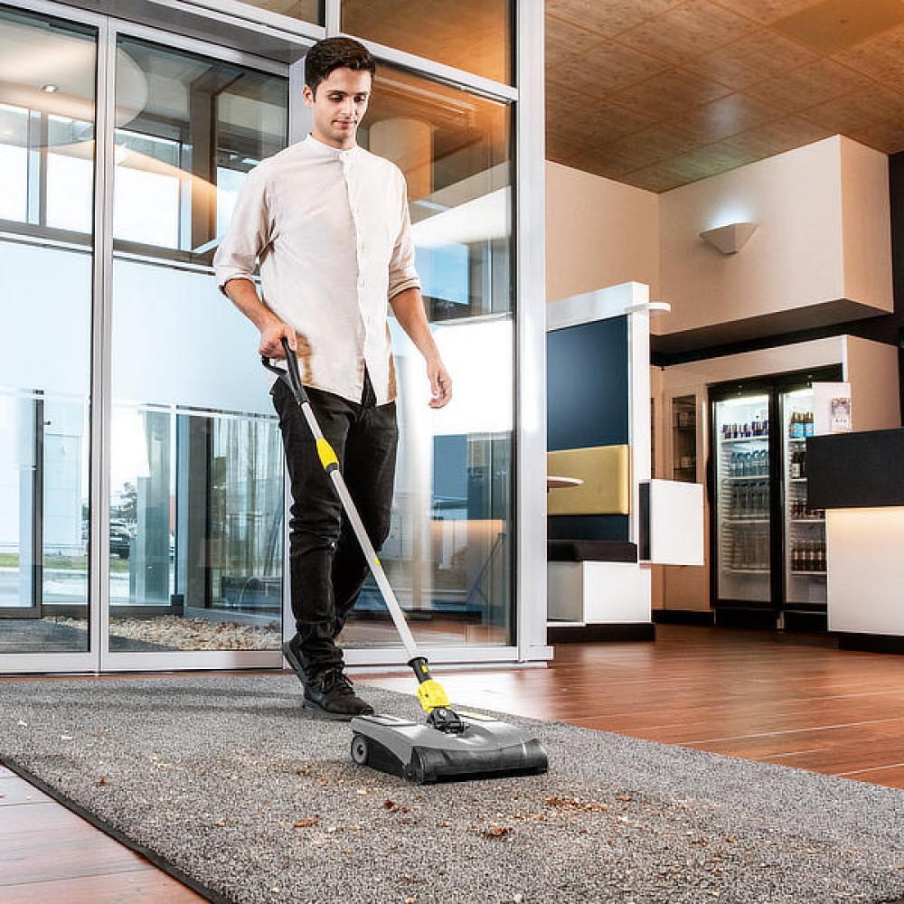 Karcher EB 30/1 Li-Ion Electric Broom | 1.545-126.0
