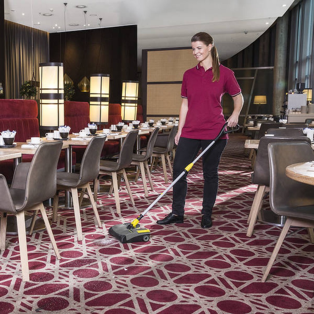 Karcher EB 30/1 Li-Ion Electric Broom | 1.545-126.0