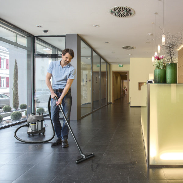 Karcher NT 20/1 Me Classic Wet and Dry Vacuum Cleaner | 1.428-573.0 Karcher NT 20/1 Me Classic Wet and Dry Vacuum Cleaner | 1.428-573.0