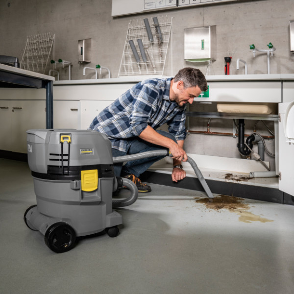 Karcher NT 22/1 Ap Bp L Cordless Vacuum Cleaner | 1.528-130.0